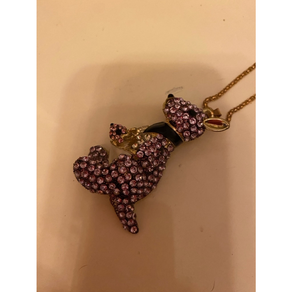 BETSEY JOHNSON NECKLACE WITH KANGAROO AND BABY PENDANT